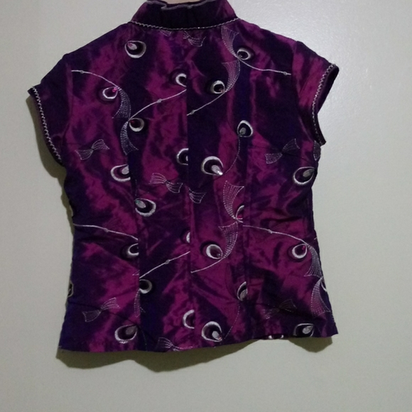 Top - Picture 2 of 2